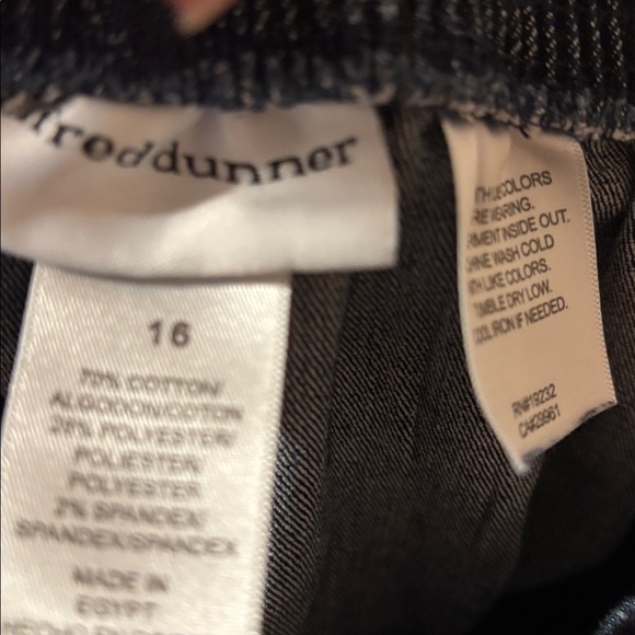 Navy Blue Anchor Print on women’s capris - Picture 4 of 4